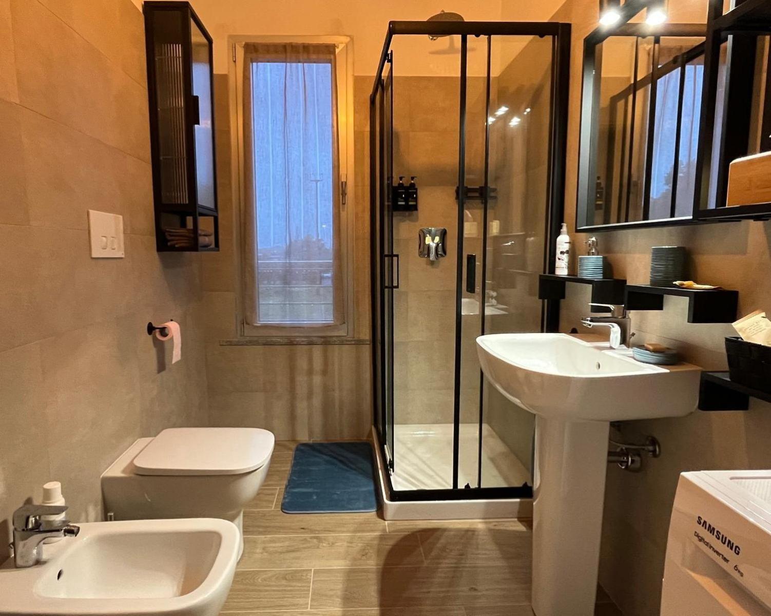 Boutique House La Fenice Пьяченца Экстерьер фото